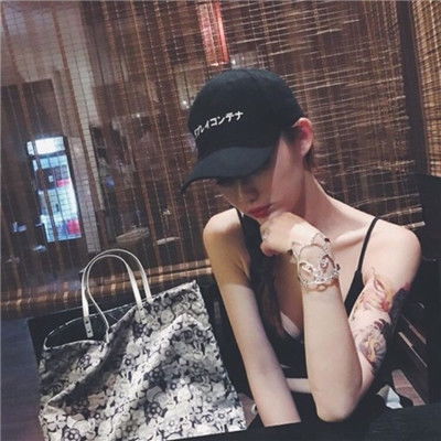 鱼酱大战氚氚怪